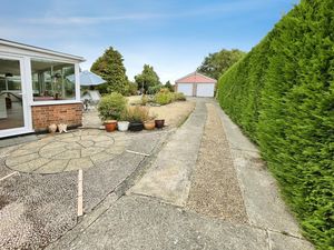 STATION ROAD- click for photo gallery
